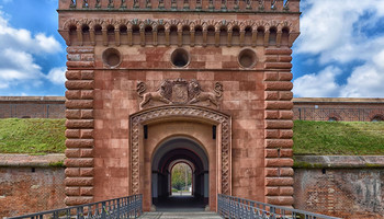 Sandsteingebäude mit Brücke | © Pixabay / marys_fotos